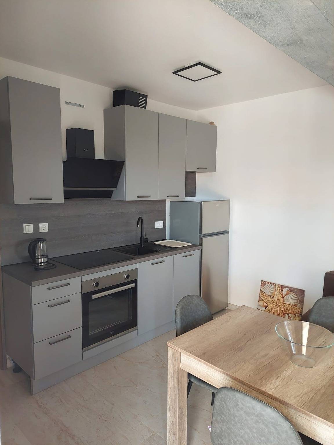 Cijeli apartman, Dvosobni apartman s terasom i pogledom na more Sukošan, Zadar A-12313-b in Sukošan, Zadarska županija