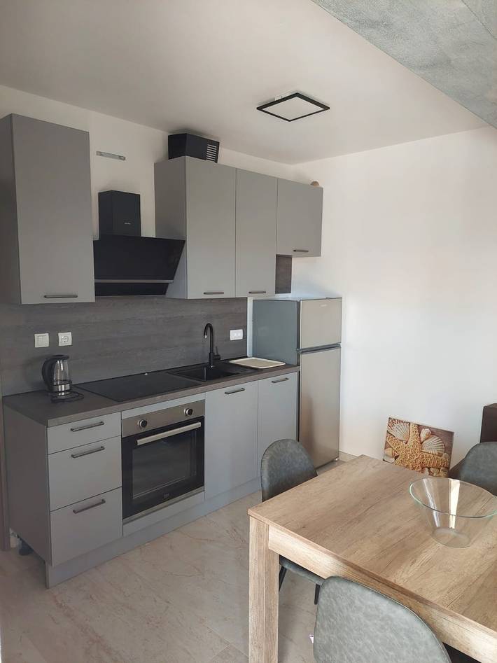 Ferienwohnung für 6 Personen, mit Balkon/Terrasse in Sukosan