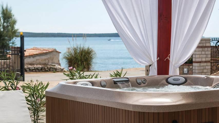 Ferienhaus für 3 Personen, mit Garten und Terrasse auf Lošinj