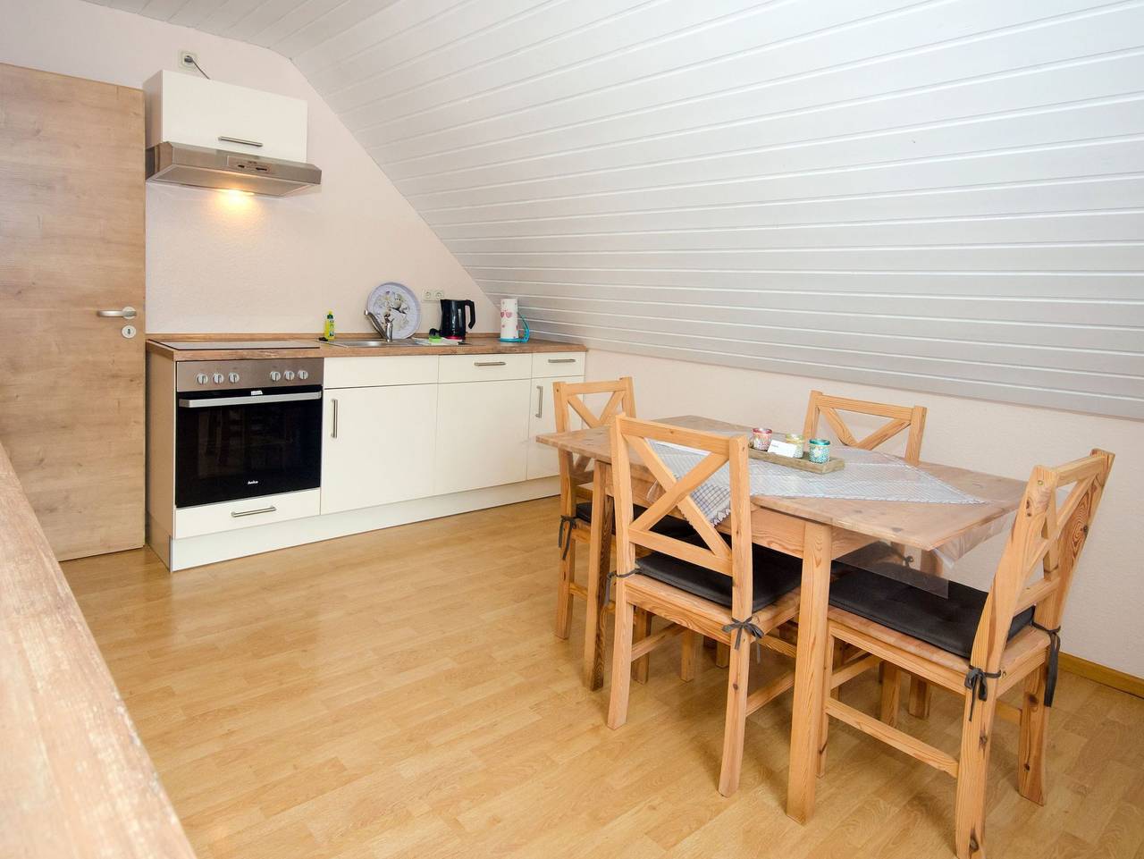 Ganze Ferienwohnung, Ferienwohnung Nordbrock, 65317 - Ferienwohnung in Ostfriesland 60qm, max. 4 Personen in Moormerland, Ostfriesland