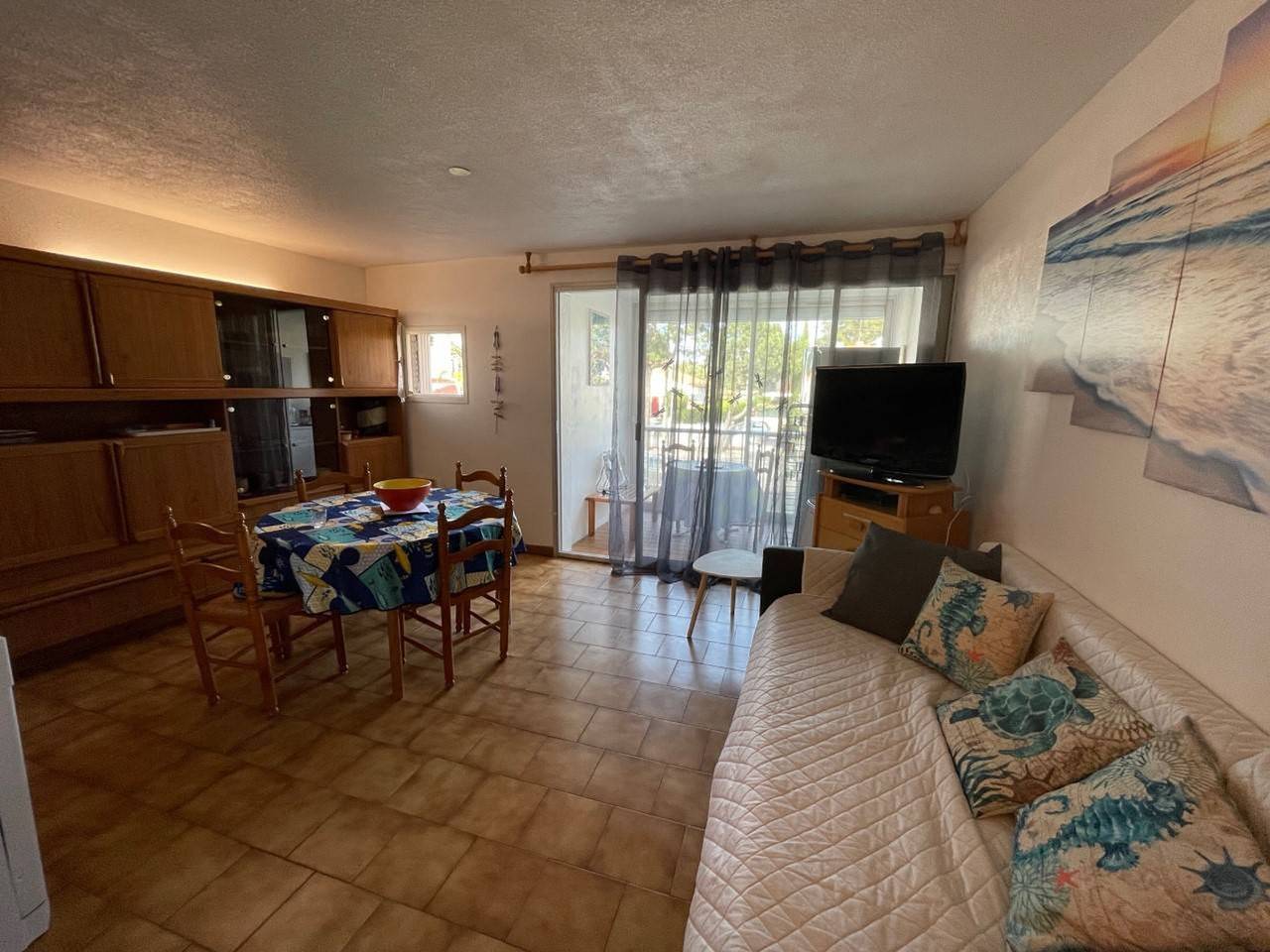 Entire apartment, Seaside 2-Room Apartment with Pool, Balcony, and Private Parking in La Côte Vermeille, Argelès-sur-Mer