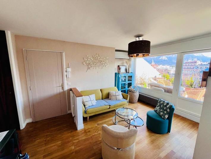 Gîte pour 4 personnes, avec vue et terrasse dans Gare d'Annecy - 3