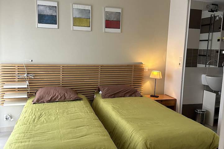 Royan: Le Calme City house 2 to 4 people / near Seaside, City in Royan, Côte de Beauté