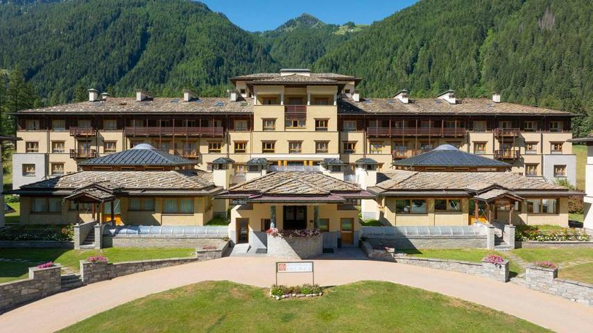 Location de vacances pour 4 personnes, avec sauna et vue ainsi que jardin et piscine, animaux acceptés dans Gressoney-Saint-Jean - 2