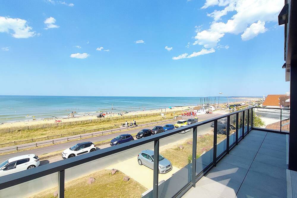 Appartement entier, Vue mer 180° • Plage à pied • Plages du Débarquement in Colleville-Montgomery, Région de Caen