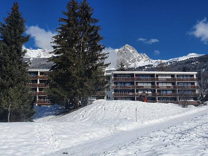 Ganze Ferienwohnung, Haus Viols 54 - 3-Zimmerwohnung - 4 Betten in Surses, Albula