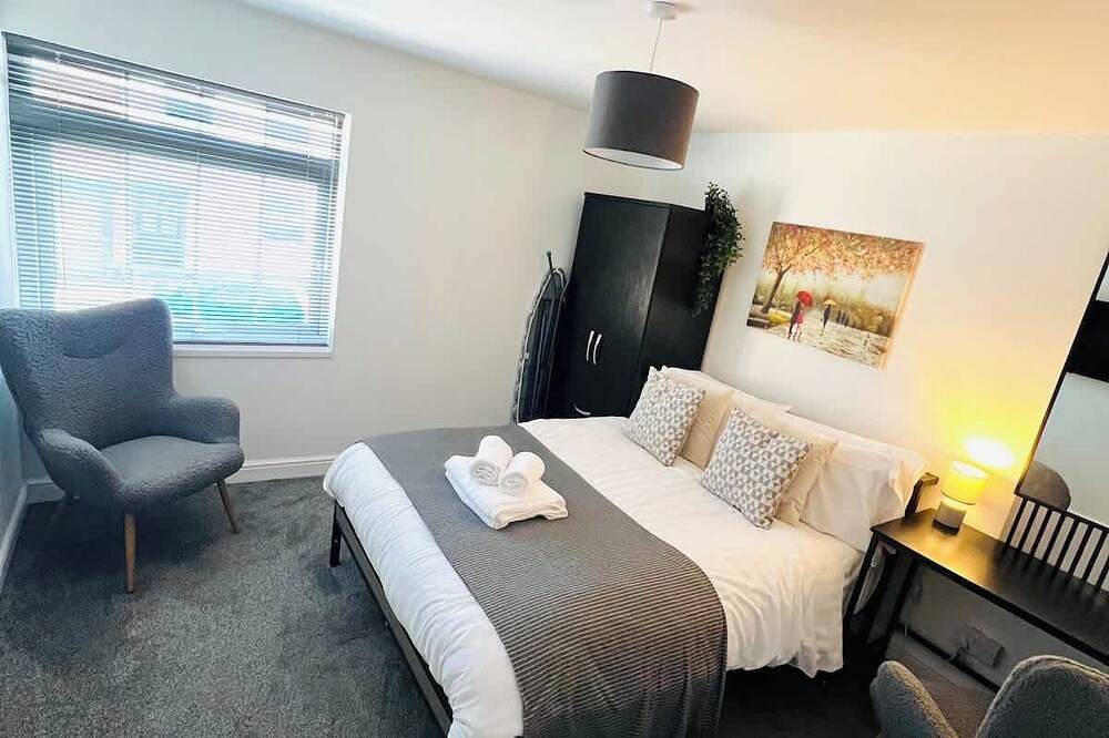 Entire apartment, Studio 4@Bransford Rd in Worcester, Worcestershire