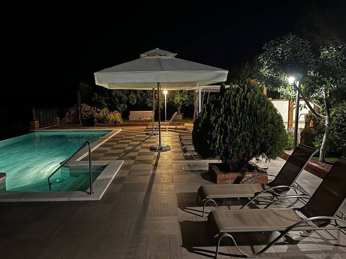 Ferienwohnung für 5 Personen, mit Pool und Balkon/Terrasse auf Rab - 2