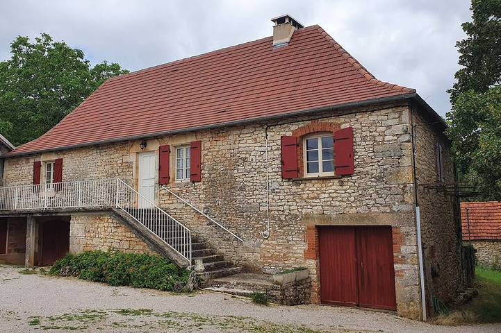 Location de vacances pour 6 personnes, avec Jardin à Carennac