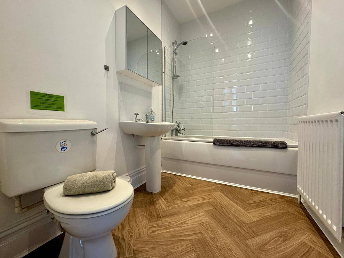 Entire apartment, Two-Bedroom Apartment in Tynemouth, North Tyneside