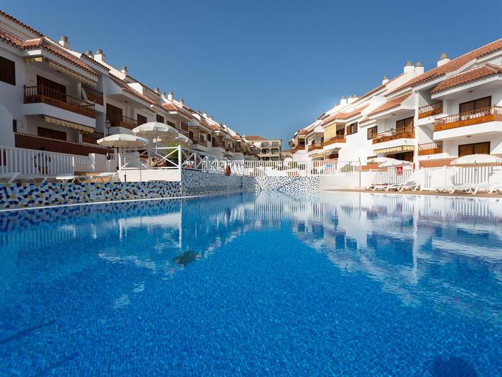 Apartamento de vacaciones para 3 personas, con terraza y piscina - 1