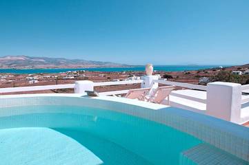 Gîte pour 3 personnes, avec vue et jardin dans Antiparos Ville