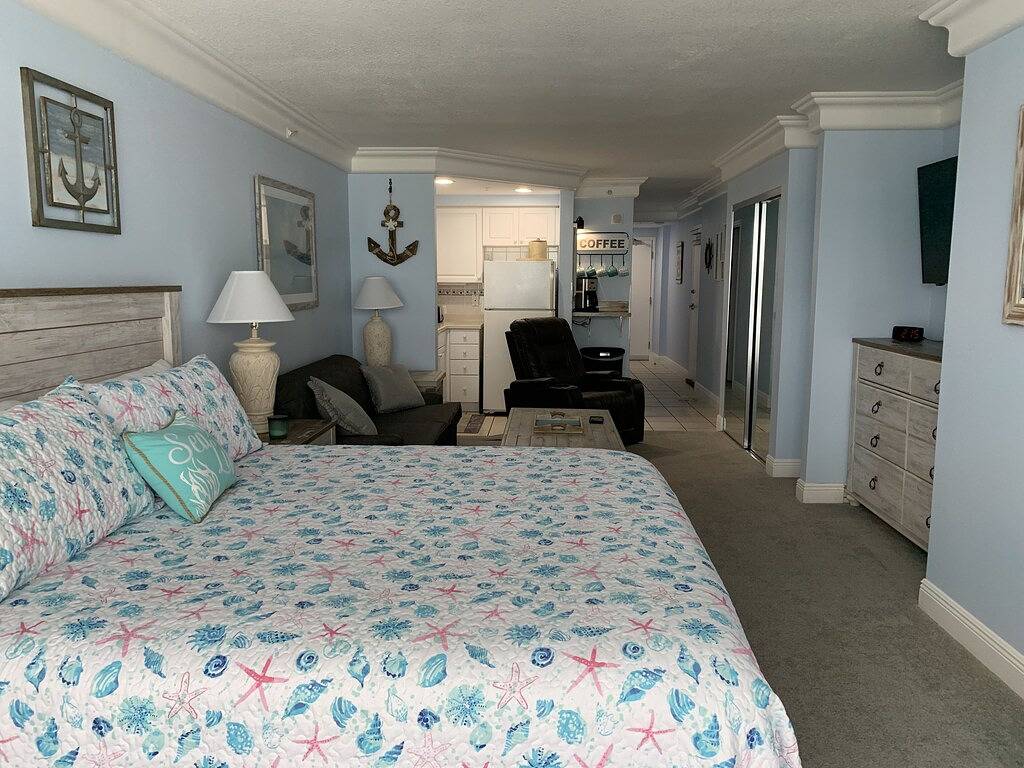 Ganze Wohnung, Dbr Oceanfront 3'rd Floor King Suite, eigener Balkon in Daytona Beach, Florida