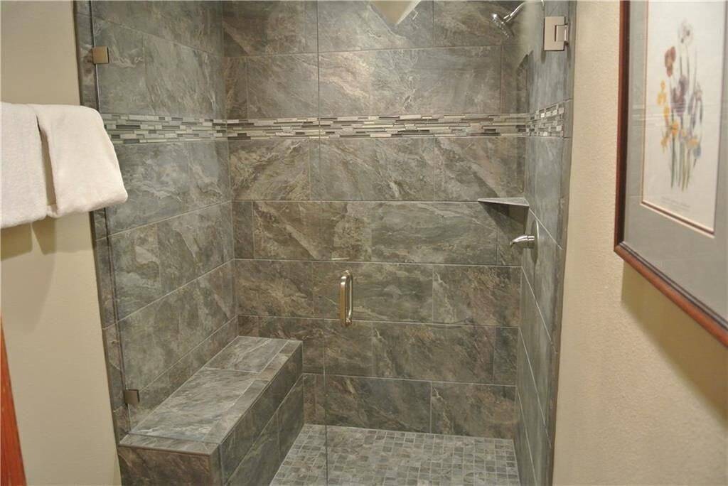 Ganze Wohnung, Ski In / Ski Out | Privater Whirlpool | Schlafmöglichkeiten für 8 | Kostenlose Parkplätze in Arapahoe Basin