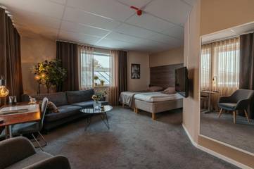 Hôtel pour 3 personnes, avec jardin ainsi que sauna et jacuzzi à Umea