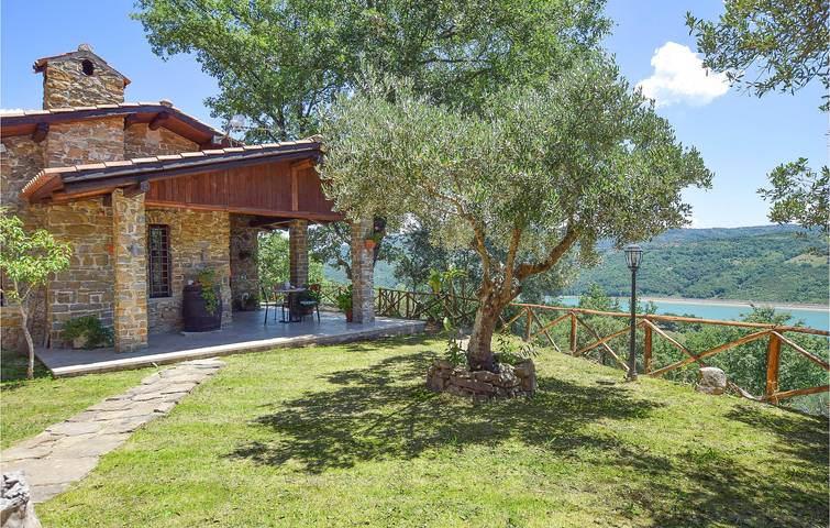 Vakantiehuis voor 5 personen, met Tuin en Uitzicht in Campania
