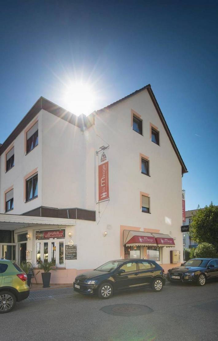 Hotel für 4 Personen, mit Terrasse in Schwetzingen