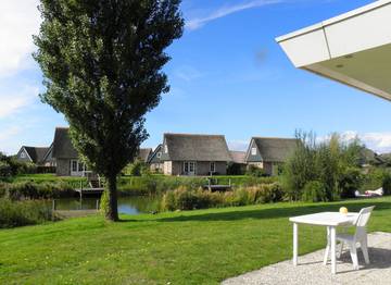 Bungalow für 4 Personen in Makkum, Ijsselmeer, Bild 1