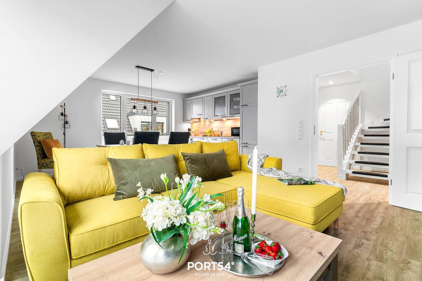 Ganze Wohnung, Küste 8 - 2 Schlafzimmer, Duschbad, Balkon, stilvoll eingerichtet in Westerdeichstrich, Dithmarschen