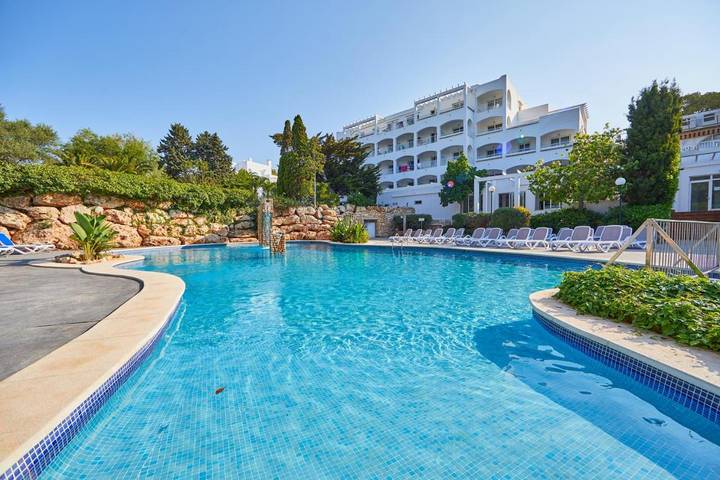 Apartahotel para 2 personas, con Balcón y Terraza además de Jardín y Piscina en Cala d'Or
