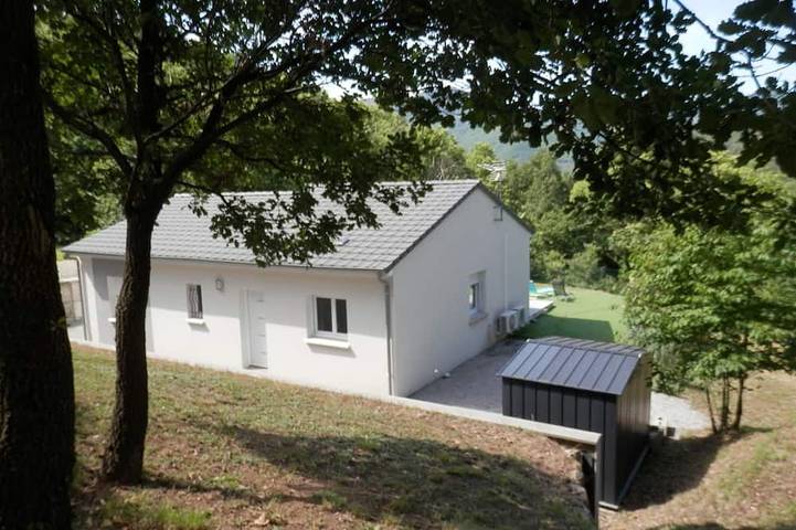 Villa pour 4 personnes, avec jardin et terrasse
