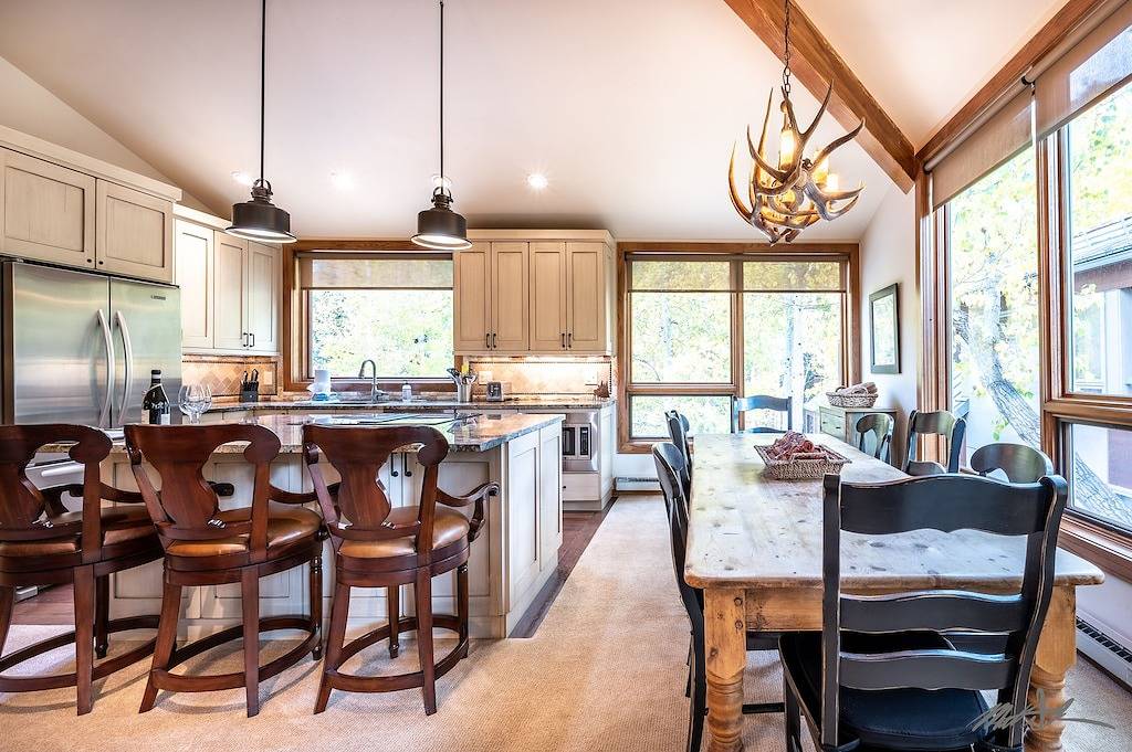 Ganze Wohnung, Superb 3 Br Townhome in Cascade Village w/Bikes, Shared Spa, Sauna & Cold Plunge in West Vail, Vail