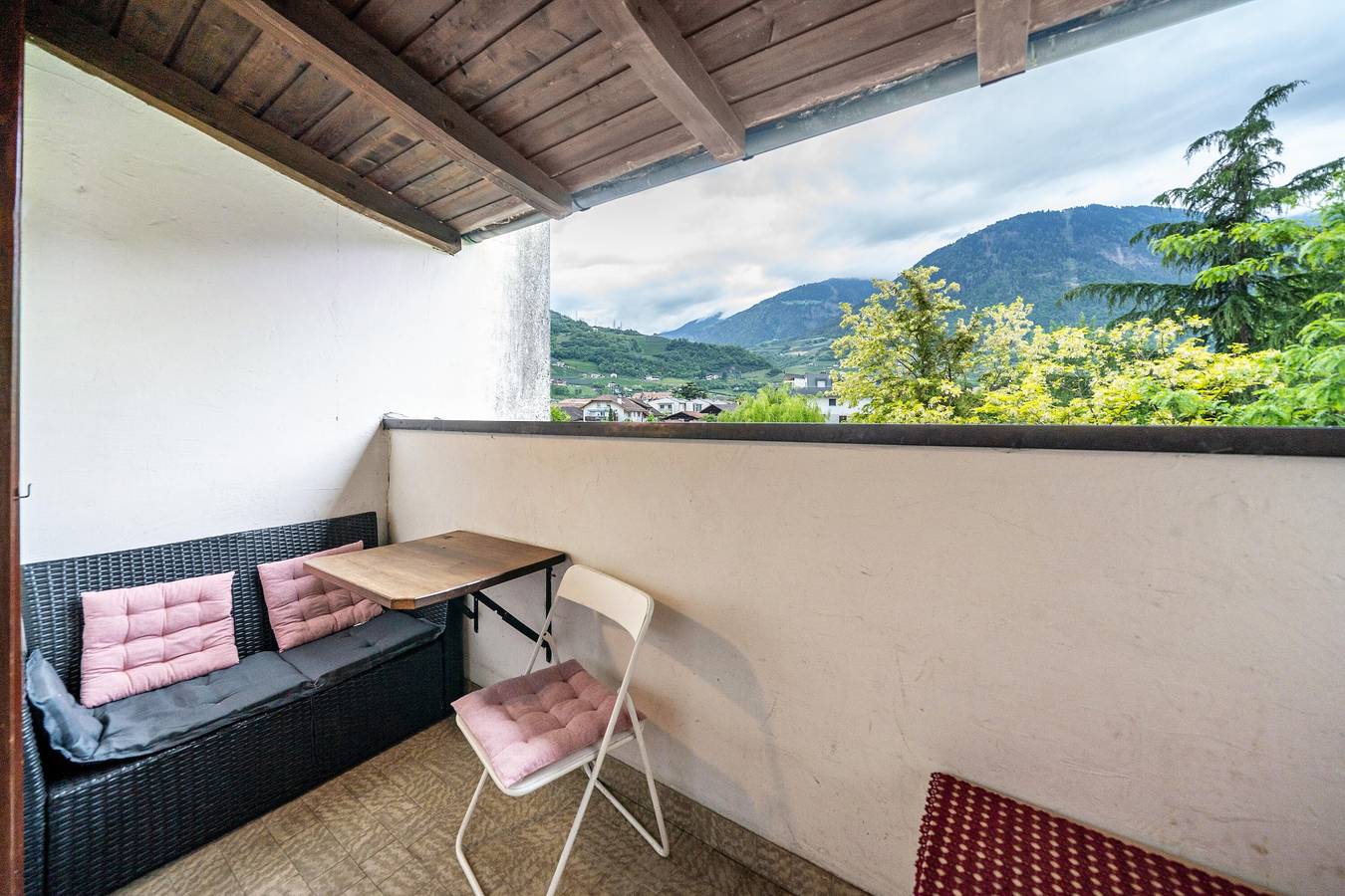 Ganze Wohnung, Ferienwohnung 'Annabelle' mit Gemeinschaftspool, Gemeinschaftsgarten und Wlan in Oberlana, Lana