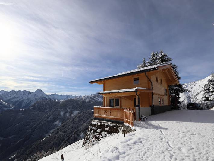 Chalet auf 1700m mit Panorama Ausblick in Tuxer Alpen, Hippach