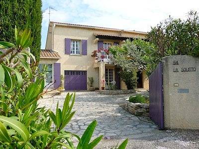 Chambres d'hôtes La Sousto - Chambre Cigale in Châteaurenard, Région d'Arles