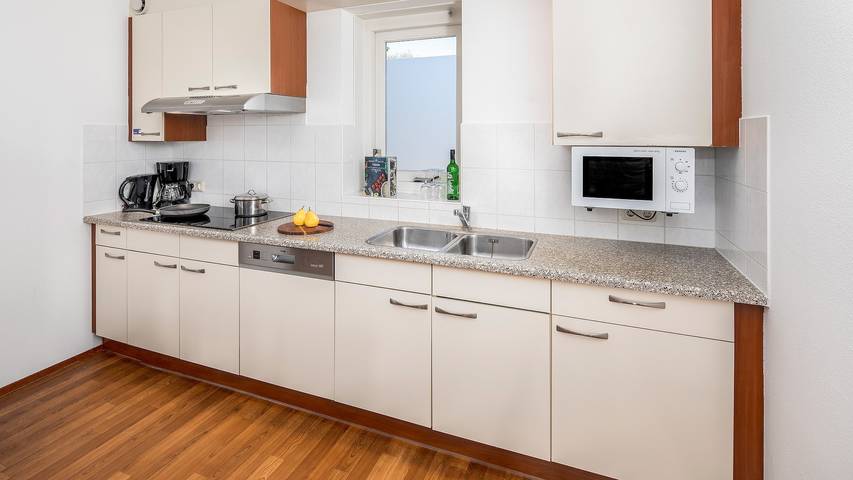Ferienhaus für 12 Personen, mit Garten in Bruinisse - 4