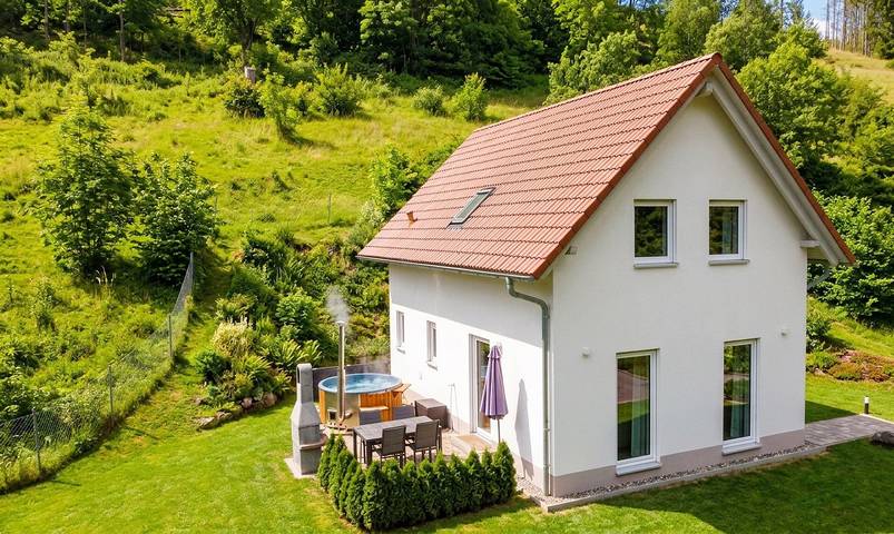 Ganze Wohnung, Frankenwald Chalets - Ferienhaus Hans - Ferienhaus Hans + Hot Tub in Wilhelmsthal, Frankenwald