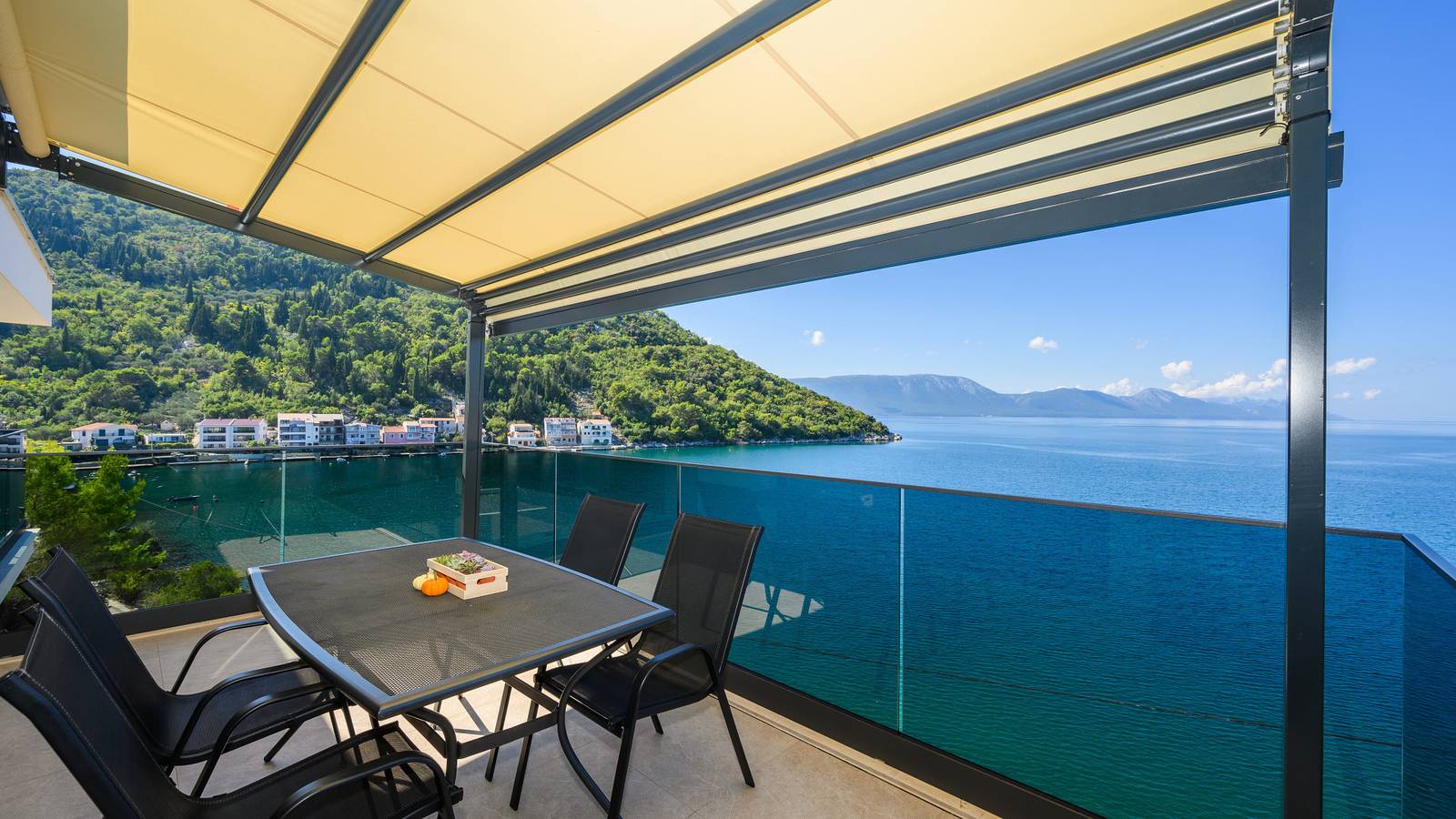 Villa Dida Božo by Villas Guide in Blace, Dubrovnik-Neretva