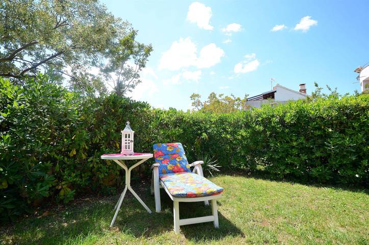 Ferienwohnung für 4 Personen, mit Terrasse in Vodice