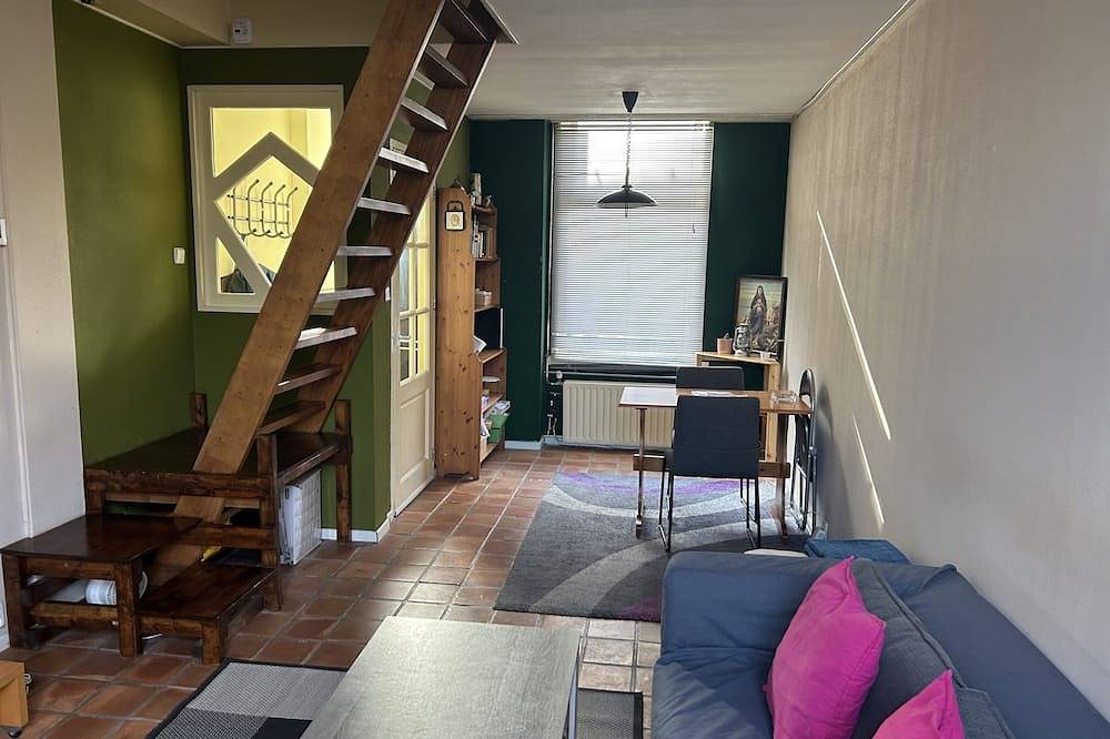 2 Bedroom Central House - Delft - close to train station and center in Delft, Stadsgewest Haaglanden