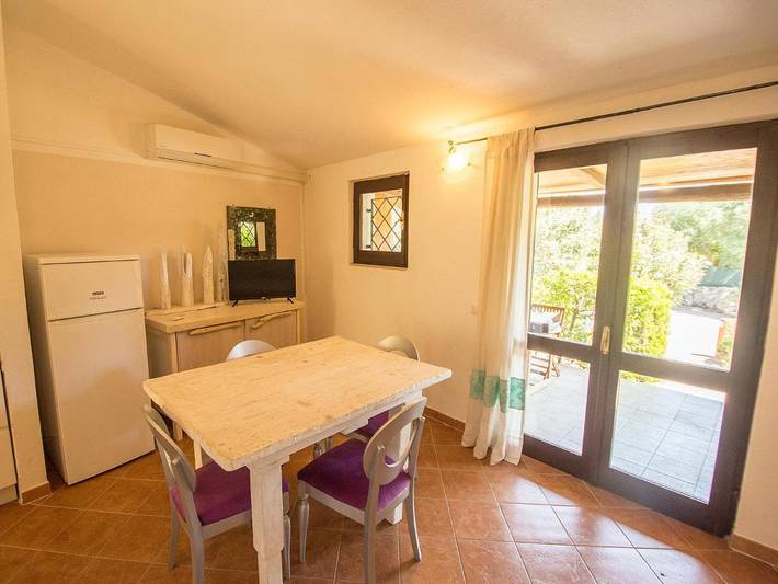 Gîte pour 4 personnes, avec jardin ainsi que terrasse et vue, animaux acceptés à Porto Pollo - 4