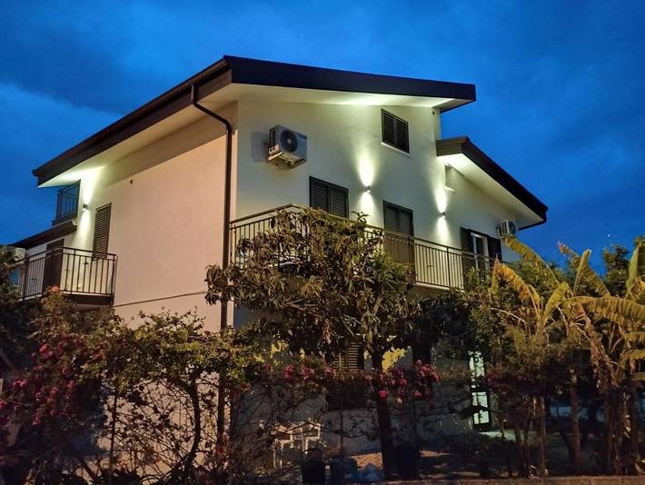 Appartamento per 2 persone, con Balcone e Terrazza nonché Giardino e Panorama a Roseto Capo Spulico