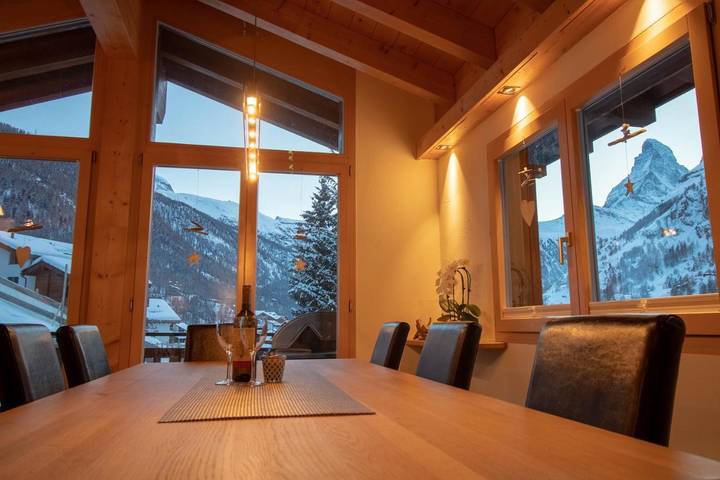 Chalet pour 3 personnes, avec sauna ainsi que balcon et jacuzzi, adapté aux familles à Zermatt - 4