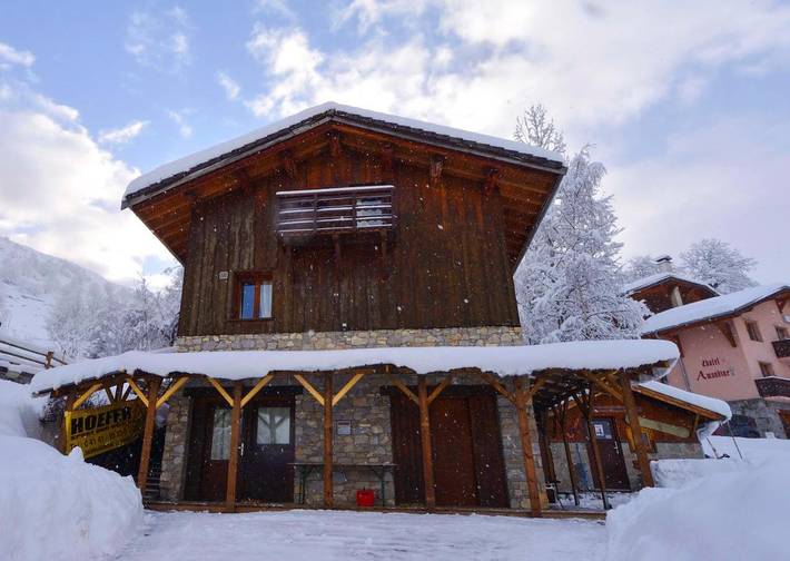 Chambre d’hôte pour 25 personnes, avec Terrasse ainsi que Jardin et Sauna