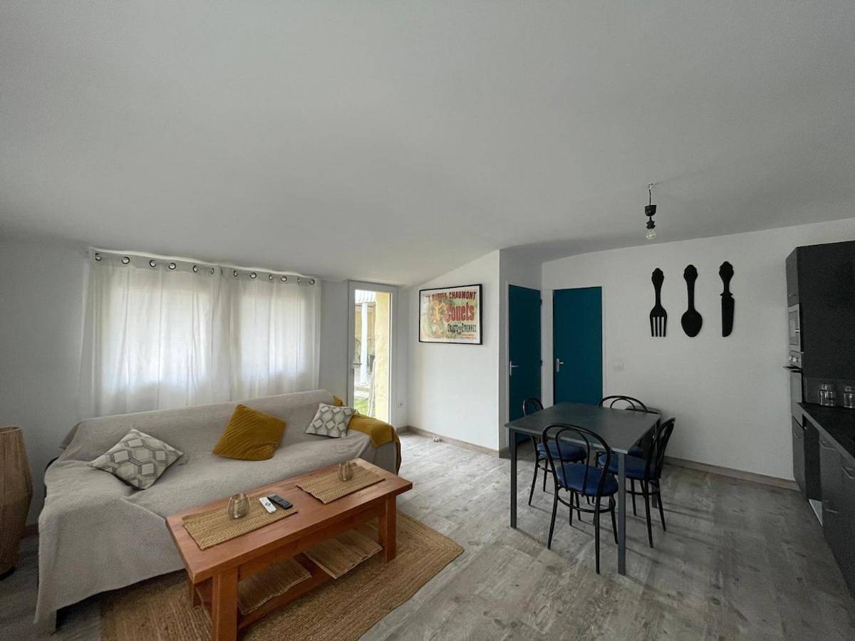 Appartement entier, One-Bedroom Apartment in La Tremblade, Côte de Beauté
