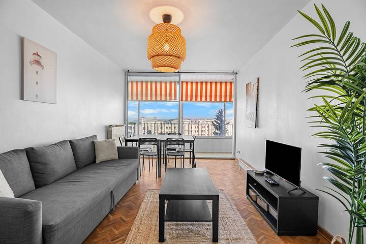 Apartament wakacyjny dla 8 osób, z balkon w Prowansja