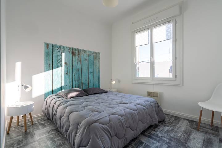 Gîte pour 7 personnes, avec jacuzzi ainsi que terrasse et piscine, animaux acceptés à Agde - 4