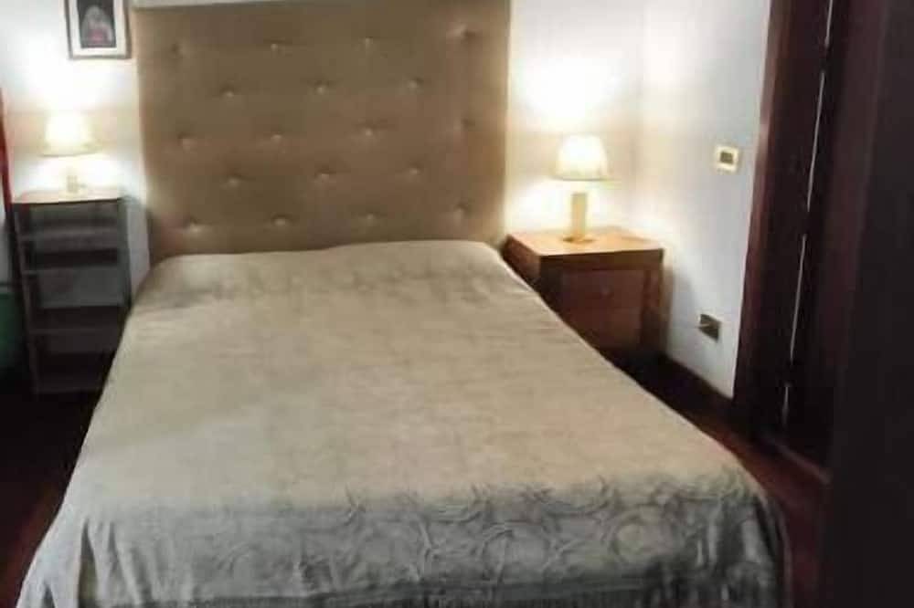 Apartamento entero, Talete Palace - Seafront Apartment with Terrace in the Historic Center in Siracusa, Provincia de Siracusa