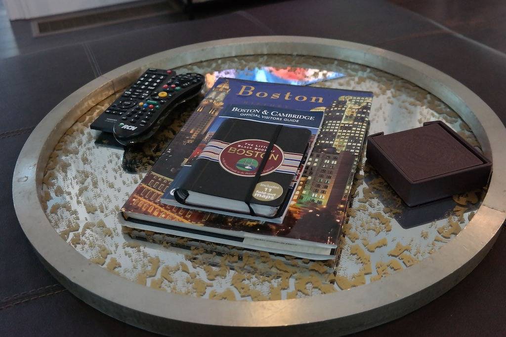 Stylish Boston-Area Duplex - Free Parking, Yard, Comfortable Stay in Everett (MA), Massachusetts