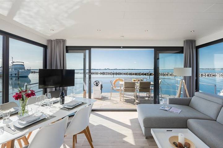 Hausboot für 5 Personen, mit Terrasse, kinderfreundlich in Mecklenburg-Vorpommern - 3