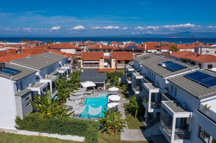 Gîte pour 3 personnes, avec piscine ainsi que jardin et vue dans Pefkochori - 2