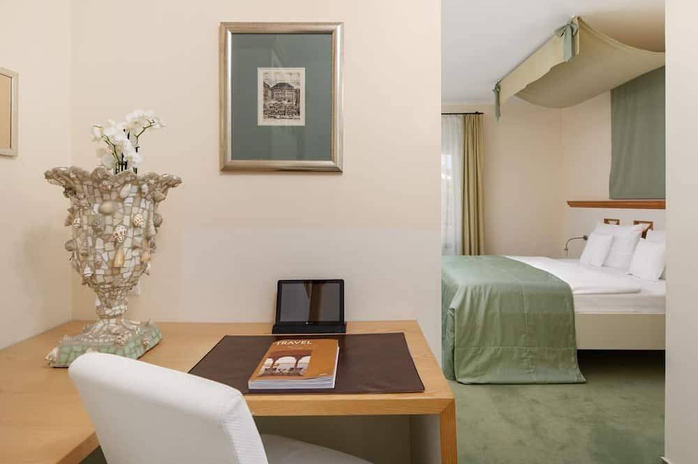 Gästehaus Doppelzimmer - nicht erstattbar - Burg & Gästehaus by Schwarzenstein in Johannisberg, Geisenheim