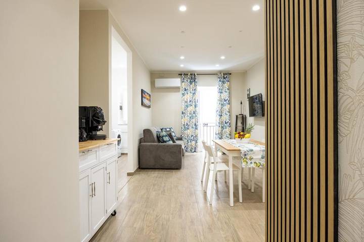 Ferienwohnung für 5 Personen, mit Balkon in Palermo - 4