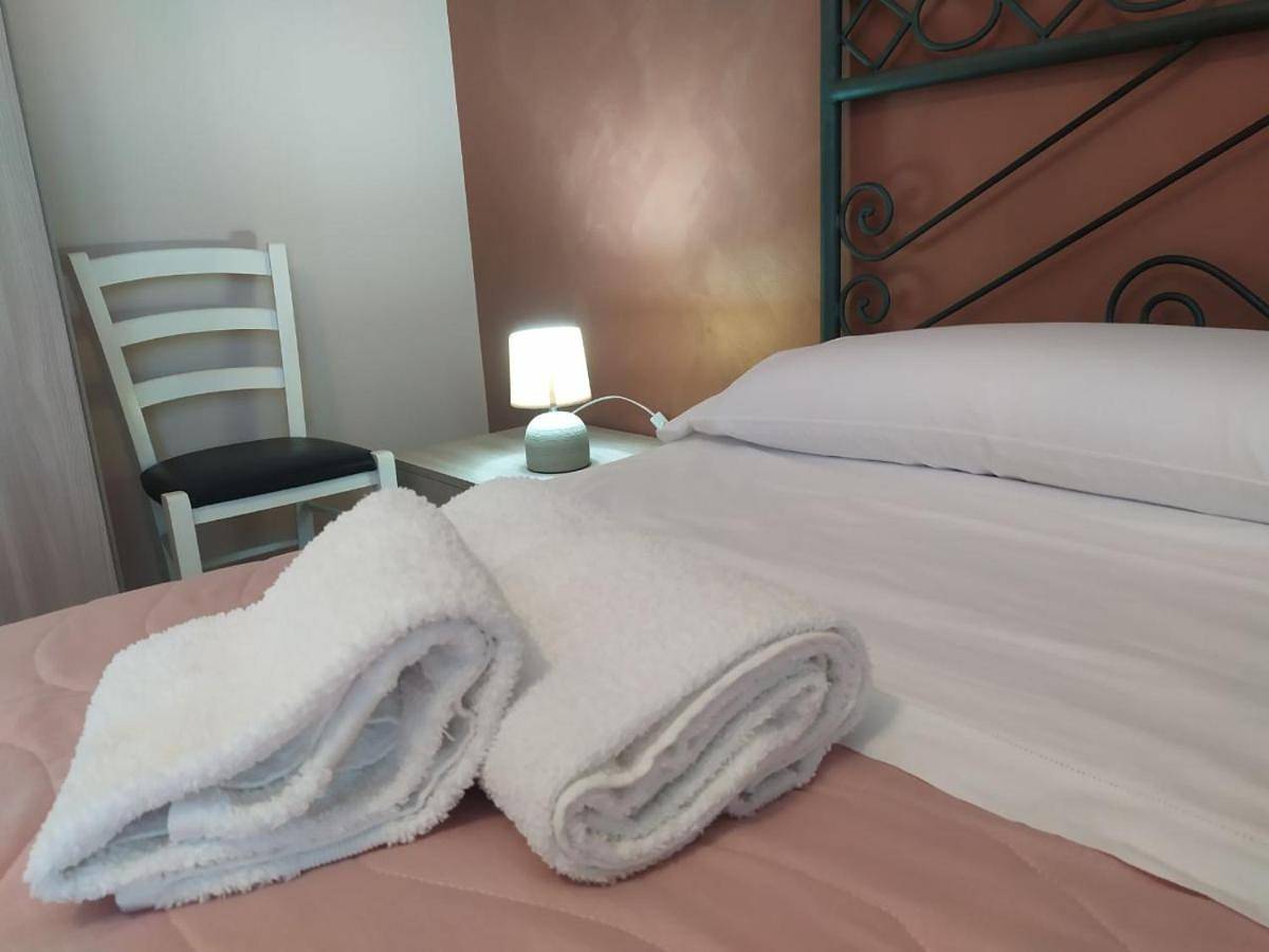 Double or Twin Room with Shared Bathroom in Pedara, Etna