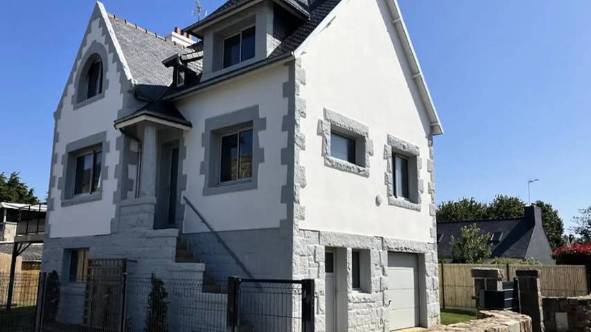 Location de vacances pour 11 personnes, avec Terrasse et Jardin dans Plage Saint-Guirec - 4