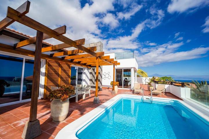 Ferienhaus für 4 Personen, mit Terrasse und Garten in Playa de Santiago